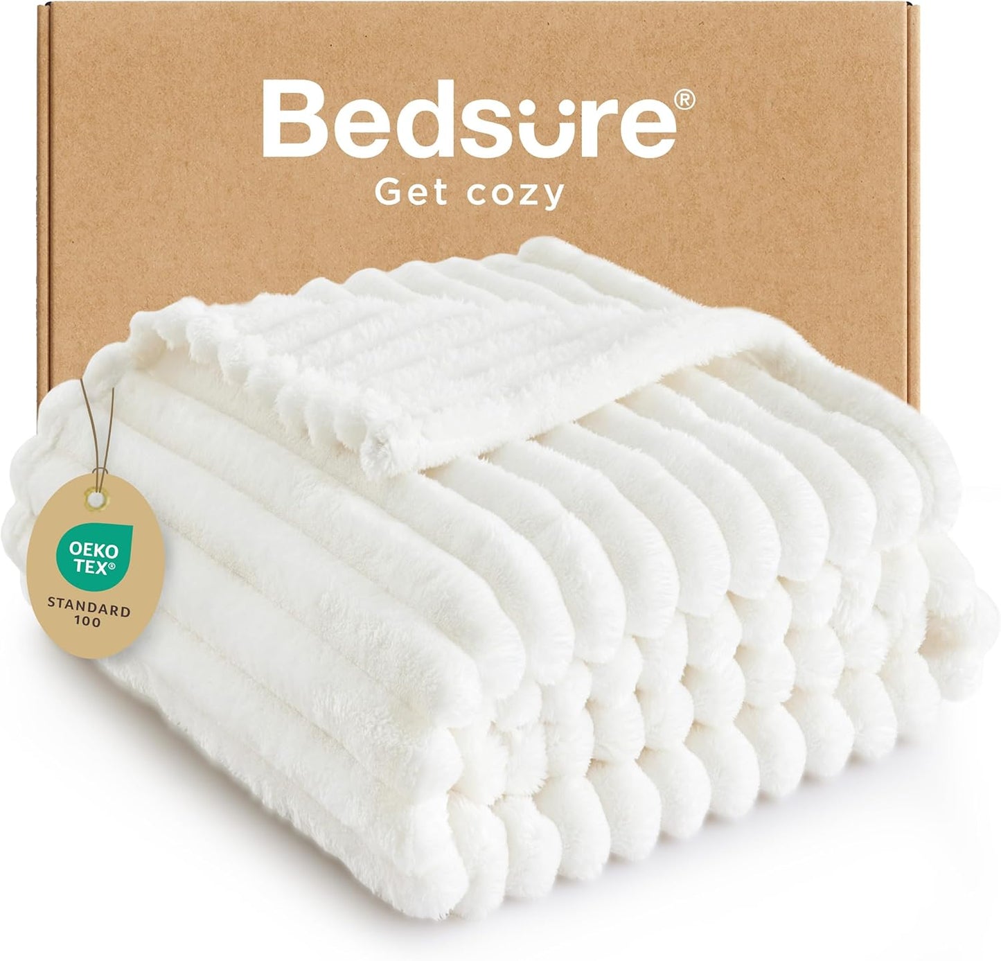 Super Cozy White Throw Blanket - Perfect Plush Fleece for Couch & Bed, Ideal Gift for Women & Moms - Lightweight, Stylish & Warm