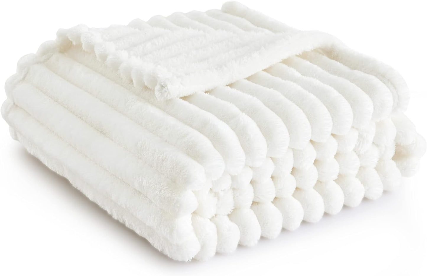 Super Cozy White Throw Blanket - Perfect Plush Fleece for Couch & Bed, Ideal Gift for Women & Moms - Lightweight, Stylish & Warm